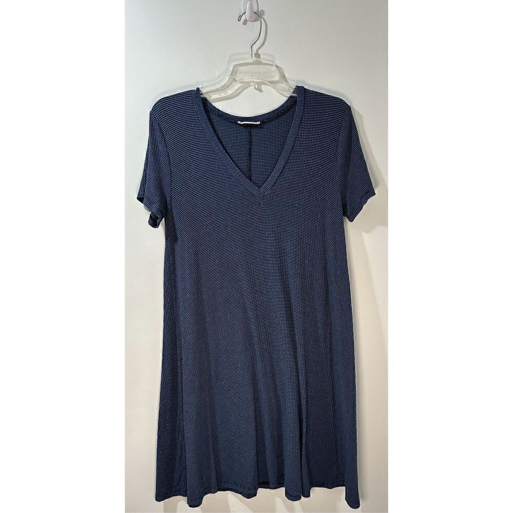 Lush women’s blue & black short sleeve v-neck dress size medium. #32-0818